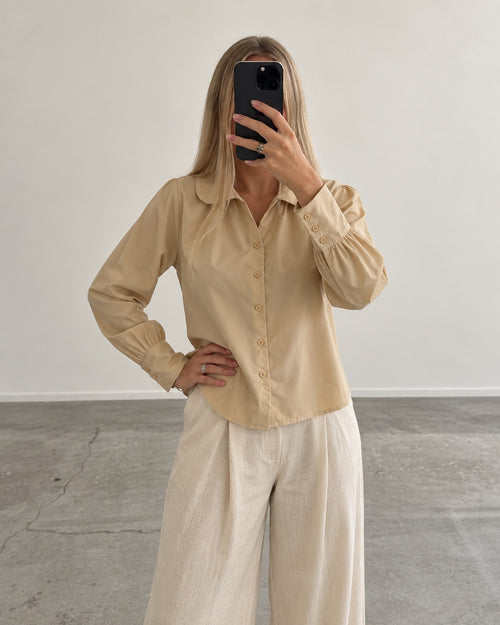 Beige blouse with rounded collar (s)