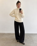 Cream turtleneck sweater (L)