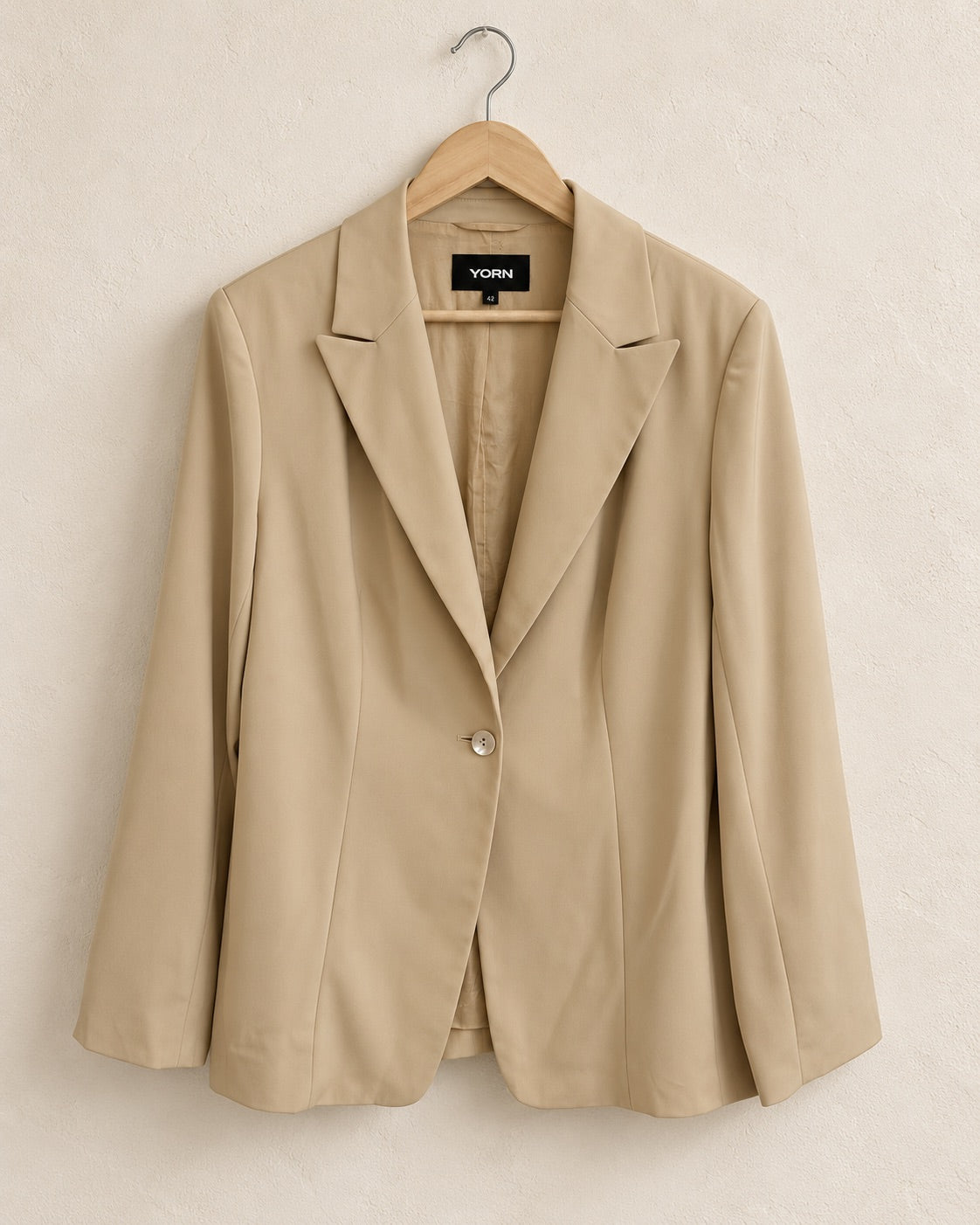 Classic beige blazer (m/l)