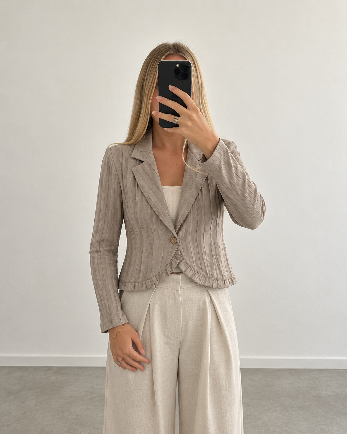 Textured cropped blazer (s/m)