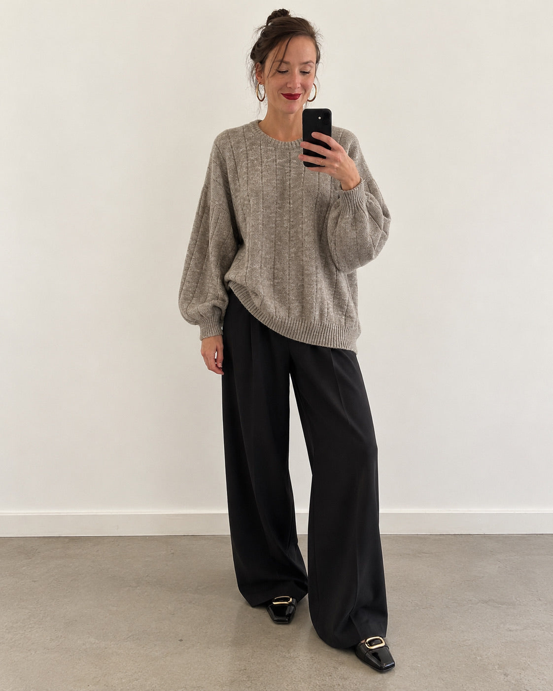 Grey textured knit sweater (l/xl)