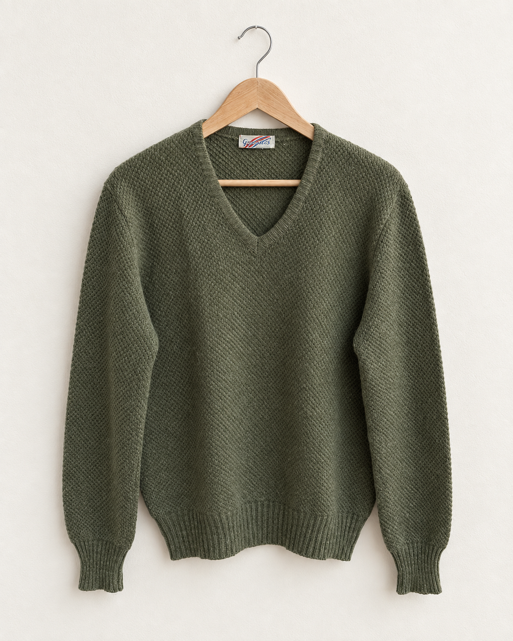 Olive V-neck knit sweater (m/l)