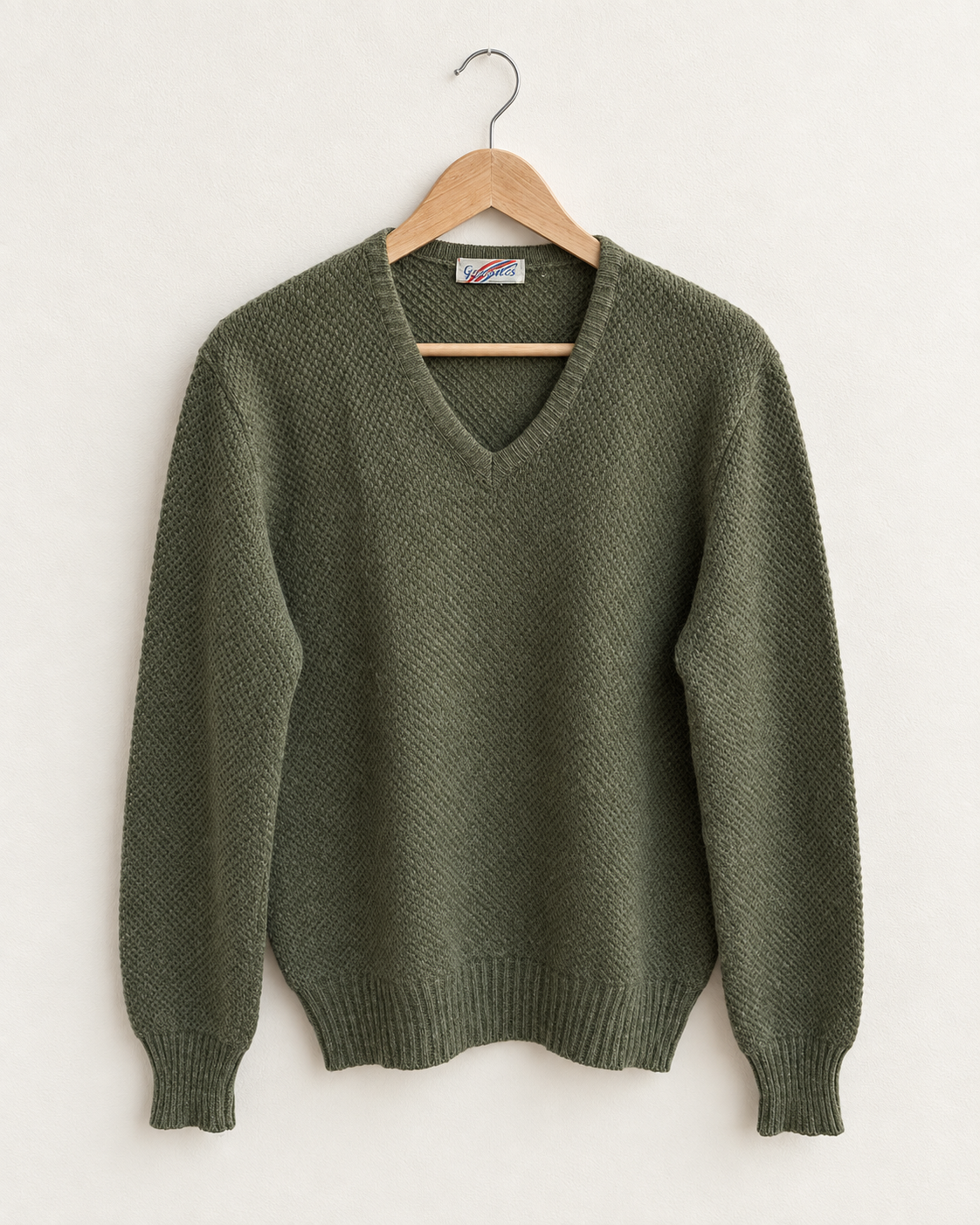 Olive V-neck knit sweater (m/l)