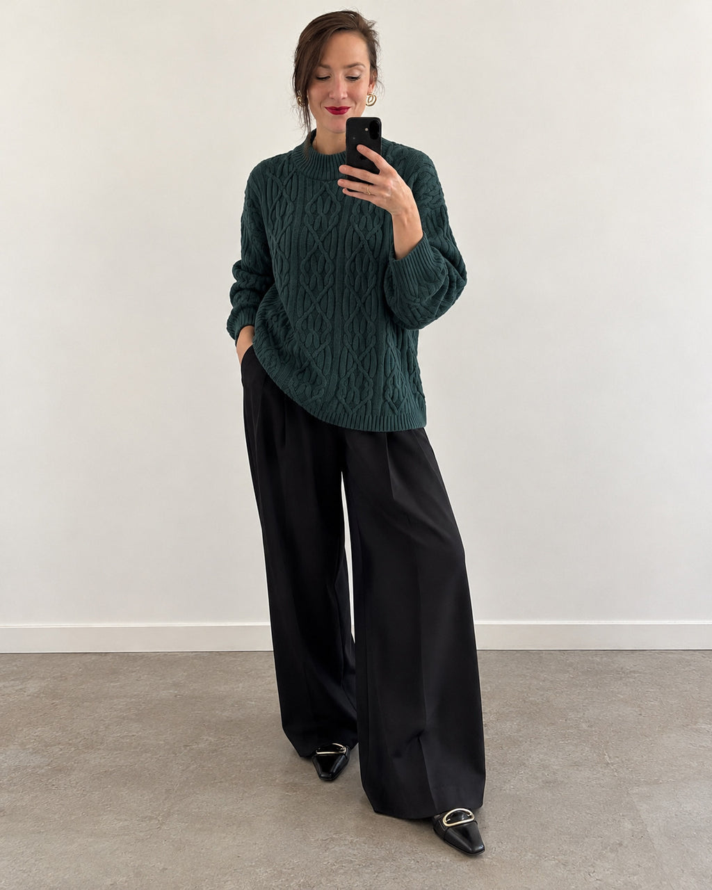 Dark forest green cable knit (m)