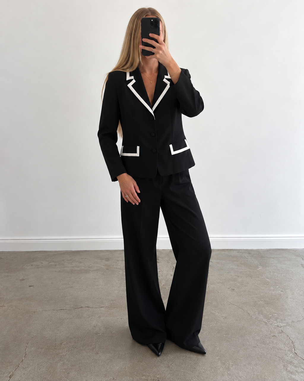 Black/white blazer (s/m)