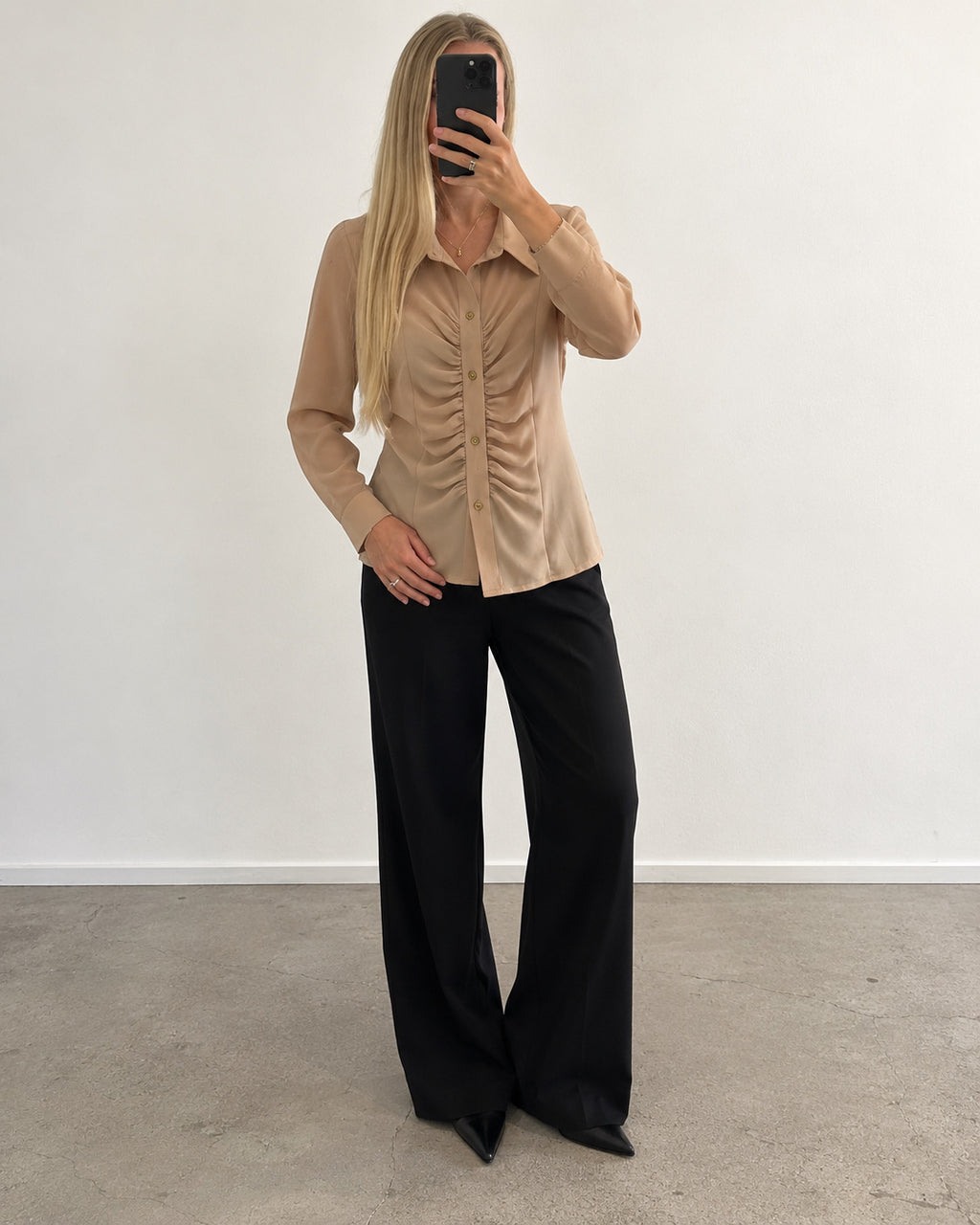 Beige ruched blouse (s)
