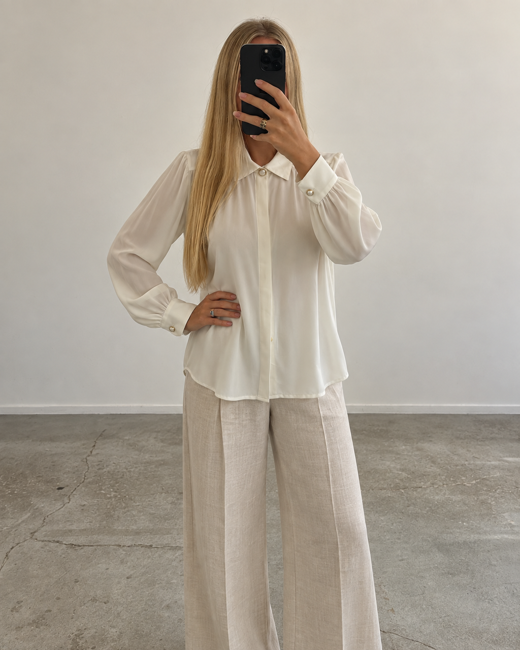 White elegant blouse (s/m)