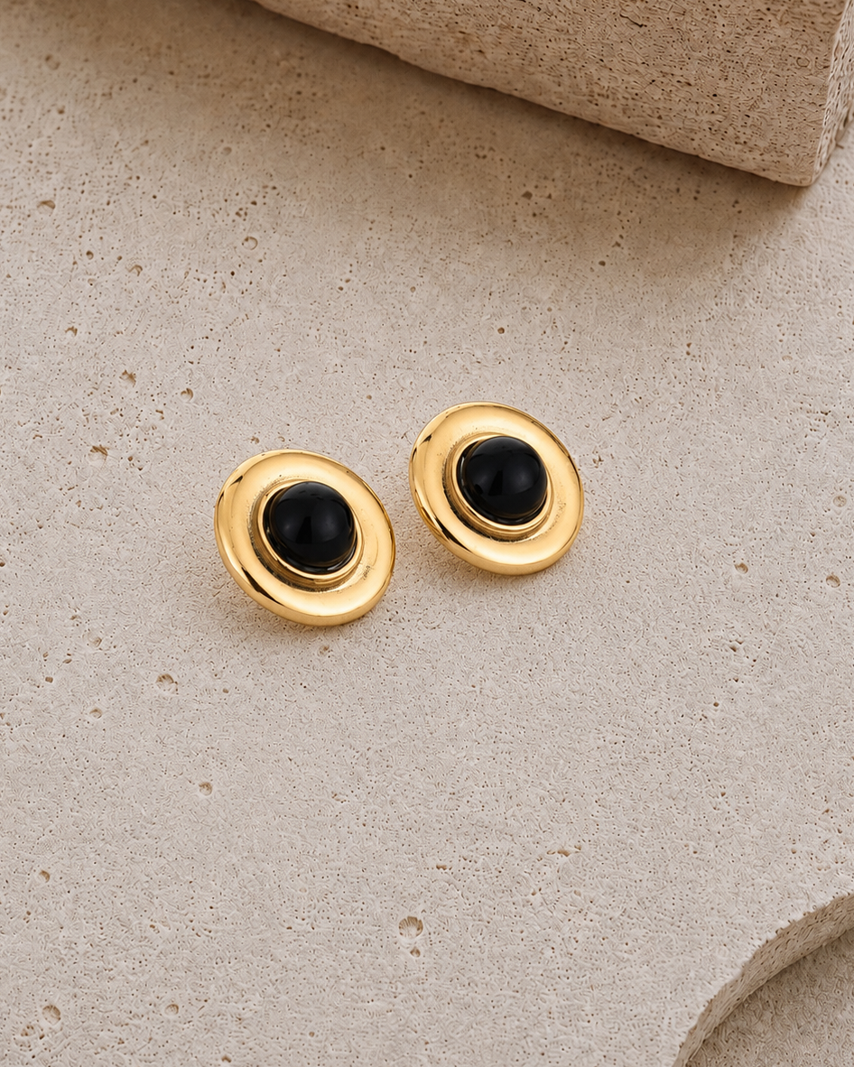 Amara black earrings