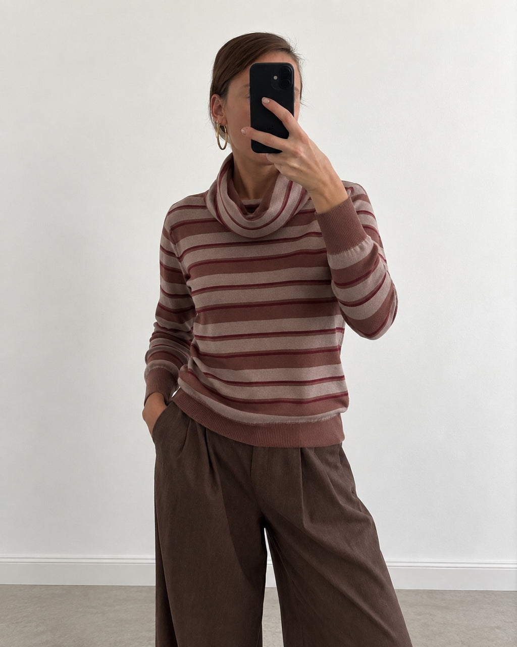 Warm neutral striped sweater (m)