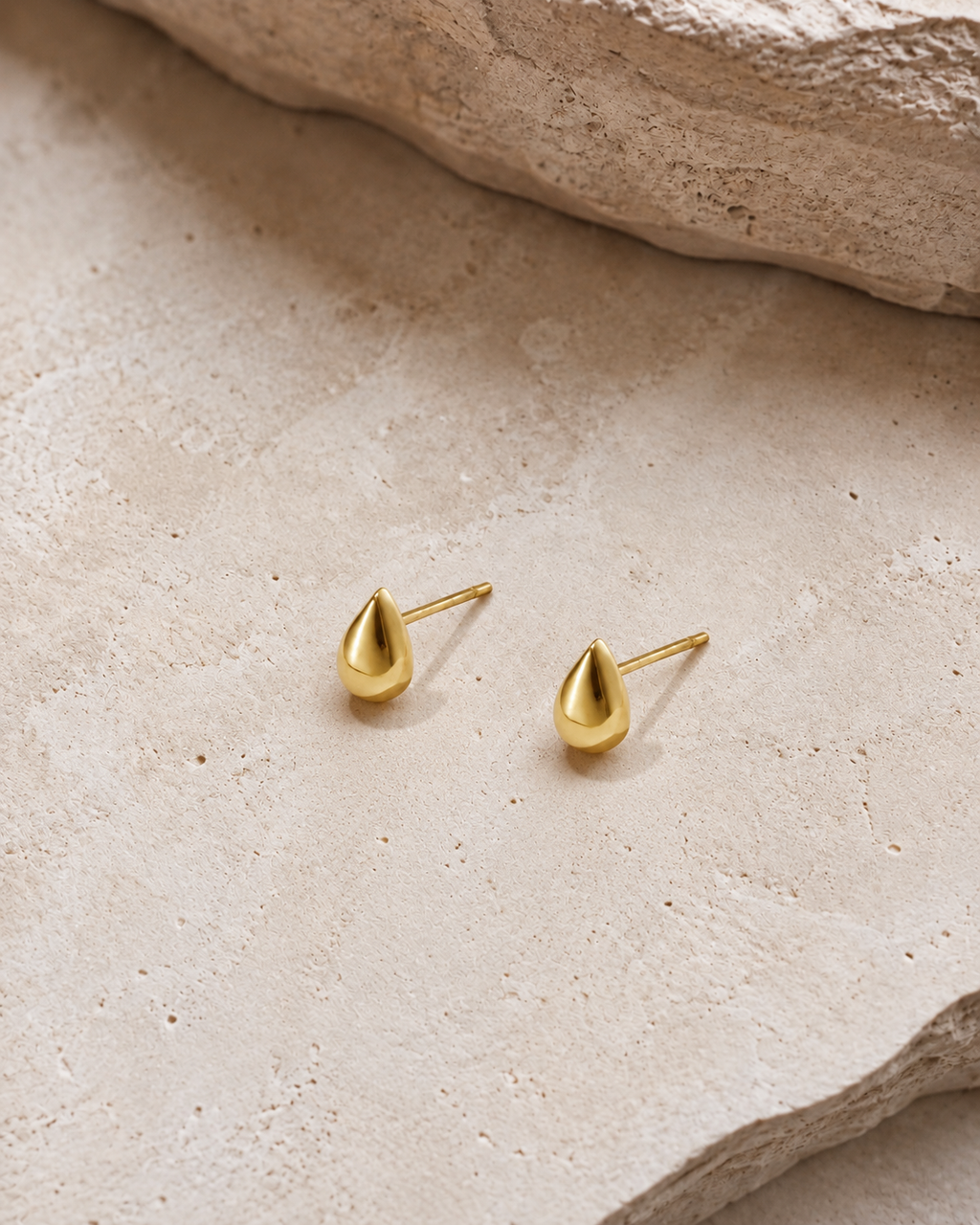 Feline earrings