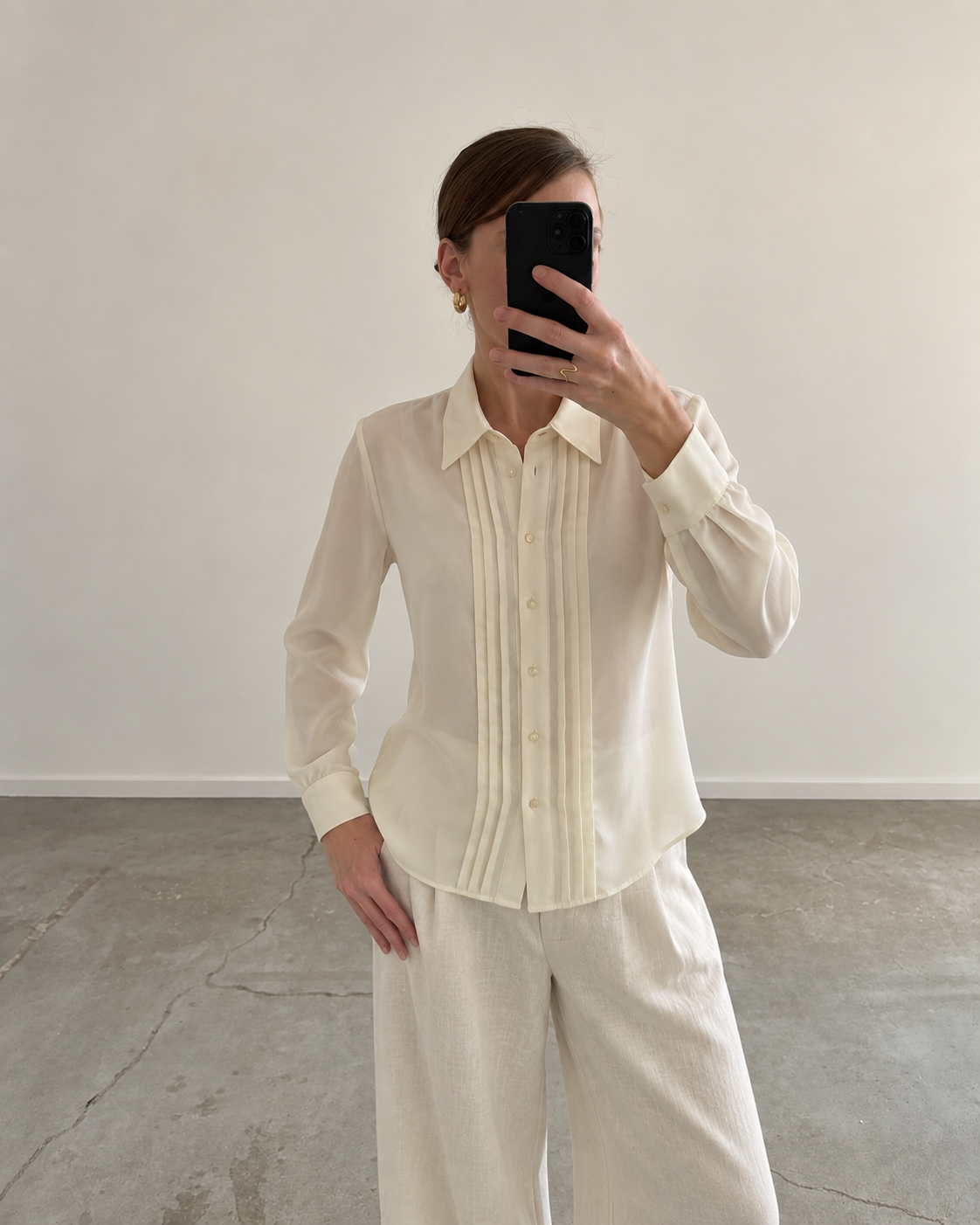 Ivory pleated blouse (s/m)