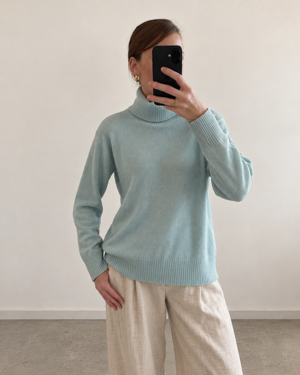 Teal blue turtleneck sweater (L)