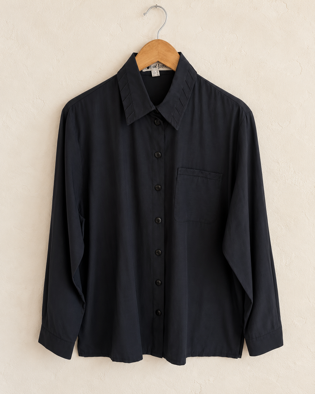 Black blouse (L)