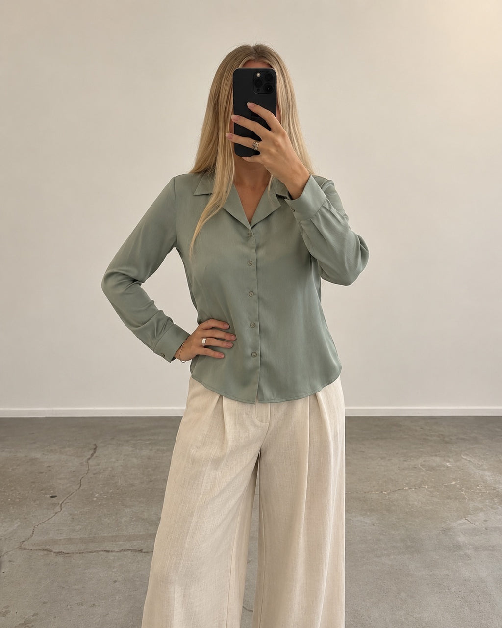 Sage green blouse (s/m)